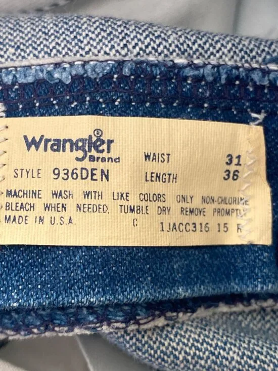 Vintage Wrangler Cowboy Cut Straight Leg Printed Women’s Jeans 31x36 USA Talon - Picture 12 of 15